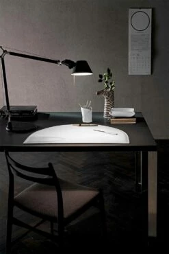 Kantooraccessoires Voor Bureau In Geregenereerd Leer, Gemaakt In Italië - Medea 25 Kantooraccessoires Voor Bureau In Geregenereerd Leer, Gemaakt In Italië - Medea -Slide Shop accessori per scrivania in cuoio rigenerato da 4 pezzi made in italy medea 20