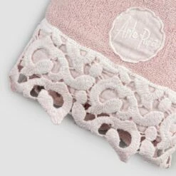 Gastendoek In Terry Katoen Met Poema Kant 2 Stuks En 2 Kleuren - Kasteel 15 Gastendoek In Terry Katoen Met Poema Kant 2 Stuks En 2 Kleuren - Kasteel -Slide Shop asciugamano ospite in spugna cotone con pizzo poema 2 pezzi e 2 colori castle 6