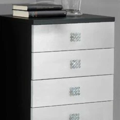 Het Ontwerp Van De Houten Kist Van 4 Lades Zwart En Argento Etty 6 Het Ontwerp Van De Houten Kist Van 4 Lades Zwart En Argento Etty -Slide Shop cassettiera di design in legno con 4 cassetti nera e argento etty 1