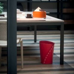 Lederen Prullenbak Voor Het Kantoor Van Servus, Handgemaakt In Italië