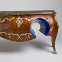 Hij Dressoir Met Marmeren Blad En Decoratieve Ontwerp Ottore, Made In Italy, Gildo -Slide Shop como in marmo e decorazioni in ottore di design made in italy gildo 3