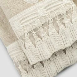 Paar Handdoeken Gezicht En Gast In Terry Katoen Met Kanten Kwastjes - Arafico -Slide Shop coppia asciugamani viso e ospite in spugna di cotone con pizzo nappine arafico 3