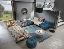 Gewatteerde Tweezitsbank In Patchwork En Hout - Vezel 26 Gewatteerde Tweezitsbank In Patchwork En Hout - Vezel -Slide Shop divano imbottito a due posti etnico in tessuto patchwork e legno fibra 28