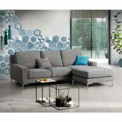 Stoffen Bank Met Schiereiland-poef En USB-aansluiting Made In Italy - Tenerife 10 Stoffen Bank Met Schiereiland-poef En USB-aansluiting Made In Italy - Tenerife -Slide Shop divano in tessuto con pouf penisola e presa usb made in italy tenerife 4