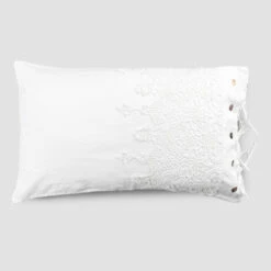 Kussensloop Van Wit Linnen Met Kant, Knopen En Veters Voor Kussen - Malone