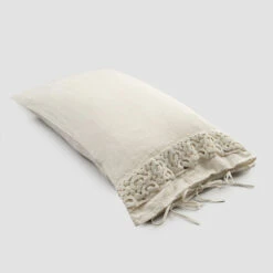 Linnen Kussensloop Met Poema-kant En Boter Of Zwarte Veters Made In Italy - Masone