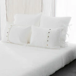 Lichtgewicht Kussensloop Van Krijt Of Retro Linnen Met Vierkante Designveters - Prisco -Slide Shop federa in lino leggero gesso o retro con laccetti design quadrato prisco 6