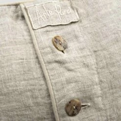 Kussensloop Van Zwaar Linnen Met Decoratie Van Agoya En Biezenknopen - Mediterraan 11 Kussensloop Van Zwaar Linnen Met Decoratie Van Agoya En Biezenknopen - Mediterraan -Slide Shop federa in lino pesante con decoro bottoni in agoya e piping mediterraneo 2