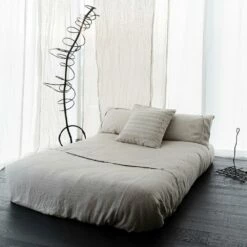 Vierkante Kussensloop In Krijtlinnen Of Retro-decor Met Geborduurde Bollen En Frame - Elleboog 13 Vierkante Kussensloop In Krijtlinnen Of Retro-decor Met Geborduurde Bollen En Frame - Elleboog -Slide Shop federa quadrata in lino gesso o retro decoro con ricamo sfere e cornice gomito 4