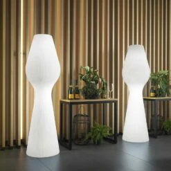 Slide Vloerlamp In Wit Polyethyleen Met LED Made In Italy - Reyes -Slide Shop lampada da terra in polietilene bianco con led made in italy reyes 2