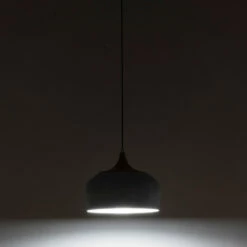 Pendellamp Met Lampenkap Van Wit Metaal En Houteffect - Barbara 9 Pendellamp Met Lampenkap Van Wit Metaal En Houteffect - Barbara -Slide Shop lampada sospesa con paralume in metallo bianco e effetto legno barbara 2