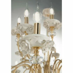 Klassieke 24-lichts Kroonluchter In Porselein En Luxe Geblazen Glas - Eteria -Slide Shop lampadario 24 luci classico in porcellana e vetro soffiato lusso eteria 3