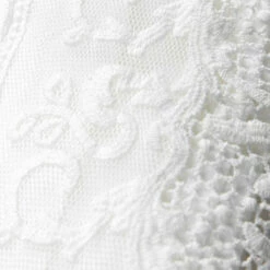 Wit Linnen Laken Met Kant Voor Tweepersoonsbed Van Hoge Kwaliteit - Fiumana -Slide Shop lenzuolo di lino bianco con pizzo per letto matrimoniale alta qualita fiumana 11