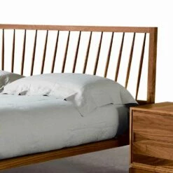 Design Tweepersoonsbed 160x200cm Met Solide Alain-voetnoten Onderstel 13 Design Tweepersoonsbed 160x200cm Met Solide Alain-voetnoten Onderstel -Slide Shop letto matrimoniale di design 160x200cm con base in noce massello alain 2