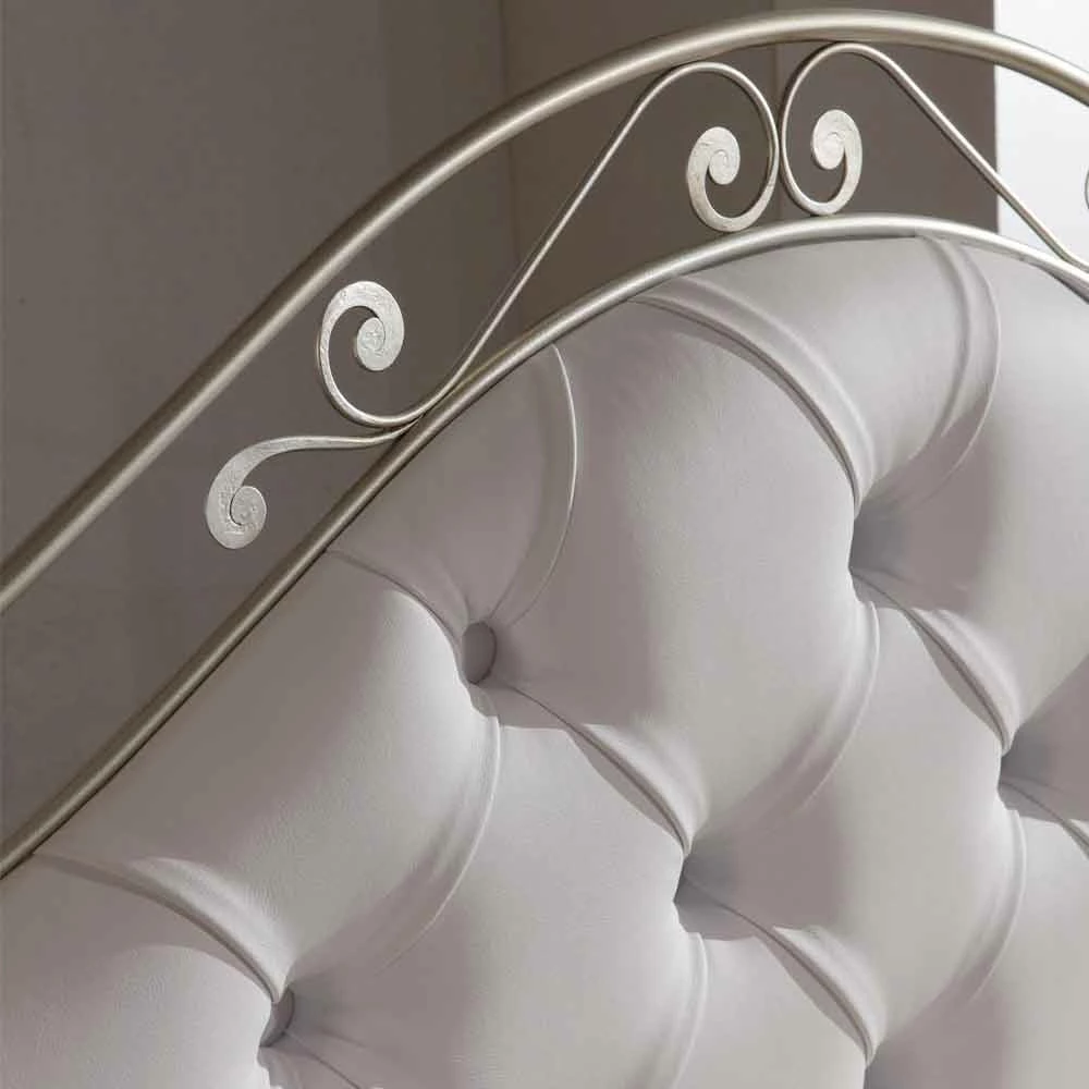 Gestoffeerd Dubbel Bed Met De Hand Gemaakt In Massief Ijzer Gracie 4 Gestoffeerd Dubbel Bed Met De Hand Gemaakt In Massief Ijzer Gracie - Afbeelding 4