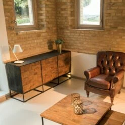 Dressoir Met 3 Deuren In Patchworkstructuur Van Gerecycled Hout En Metaal - Schuif -Slide Shop madia con 3 ante in legno riciclato patchwork e struttura in metallo slide 3