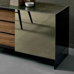 Woonkamer Dressoir In Rookglas Met Bronzen Spiegeldeur Gemaakt In Italië - Scocca -Slide Shop madia soggiorno in vetro fume con anta a specchio bronzo made in italy sciocca 4