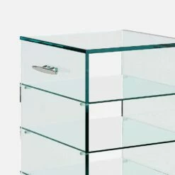 Slide Multifunctionele Mobiel Met Wielen, Transparant Glas Made In Italy - Versatilio 14 Slide Multifunctionele Mobiel Met Wielen, Transparant Glas Made In Italy - Versatilio -Slide Shop mobile multiuso con ruote in vetro trasparente a 3 6 8 o 10 ripiani versatilio 3