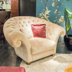 Leunstoel Bewerkt Gewatteerde Faux Fur Balma 9 Leunstoel Bewerkt Gewatteerde Faux Fur Balma -Slide Shop poltrona classica in ecopelliccia lavorata capitonne balma 4