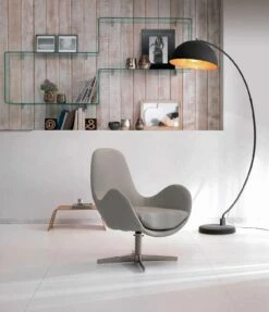 Gestoffeerde En Draaibare Kunstleer Woonkamer Fauteuil, Modern Design - Gajarda 21 Gestoffeerde En Draaibare Kunstleer Woonkamer Fauteuil, Modern Design - Gajarda -Slide Shop poltrona da salotto imbottita girevole di design moderno in similpelle gajarda 7