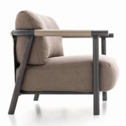 Stoffen Fauteuil Met Onderstel Van Essenhout En Leer Made In Italy - Guava 12 Stoffen Fauteuil Met Onderstel Van Essenhout En Leer Made In Italy - Guava -Slide Shop poltrona in tessuto con base in legno di frassino e cuoio made in italy guava 2
