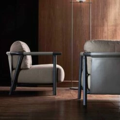 Stoffen Fauteuil Met Onderstel Van Essenhout En Leer Made In Italy - Guava 13 Stoffen Fauteuil Met Onderstel Van Essenhout En Leer Made In Italy - Guava -Slide Shop poltrona in tessuto con base in legno di frassino e cuoio made in italy guava 3