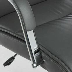 Kantoorfauteuil In Staal En Kunstleer Met Wielen En Armleuningen - Isernia -Slide Shop poltrona ufficio in acciaio e similpelle con ruote e braccioli isernia 8