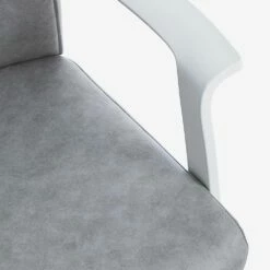 Bureaustoel In Polyester Met Wielen, Armleuningen En Hoofdsteun - Rambey -Slide Shop poltrona ufficio in poliestere con ruote braccioli e poggiatesta rambey 4