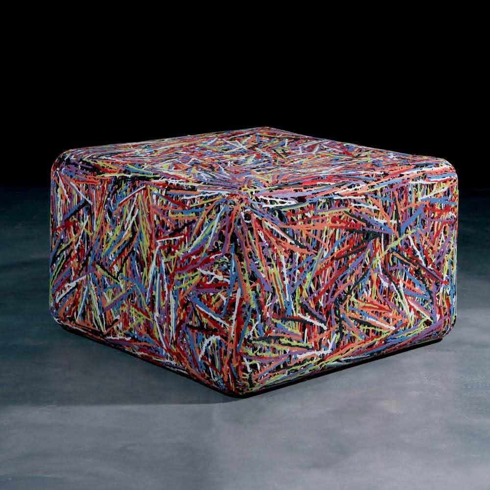 Poef Plastic Gesmolten Witte Of Multicolor Grace 1 Poef Plastic Gesmolten Witte Of Multicolor Grace