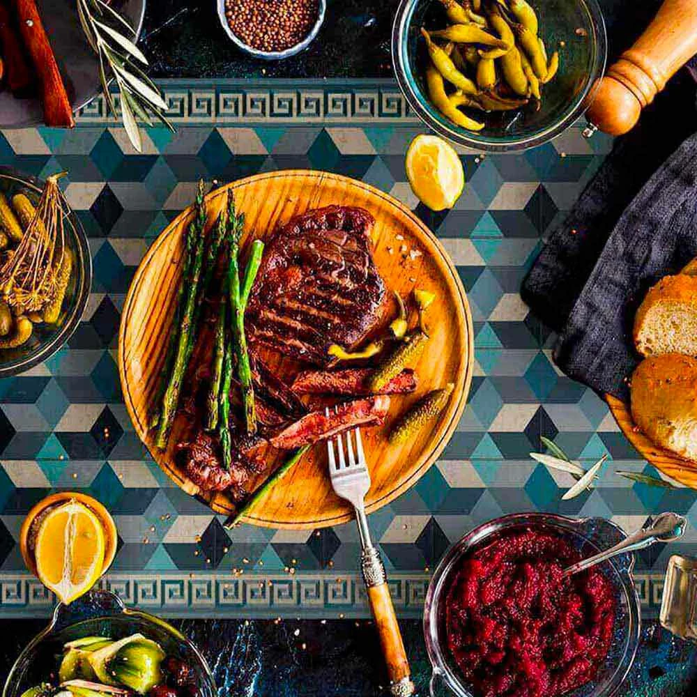 Tafelloper Met Patroon In Pvc En Modern Polyester - Romio 2 Tafelloper Met Patroon In Pvc En Modern Polyester - Romio - Afbeelding 2