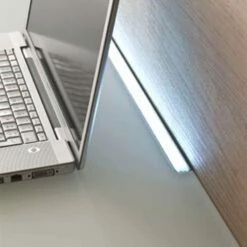 Hangend Bureau In Kristal Met Metalen Structuur Made In Italy - Silicium -Slide Shop scrivania sospesa in cristallo con struttura in metallo made in italy silicio 2