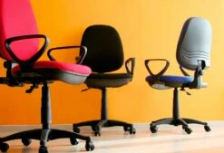 Ergonomische Roterende Bureaustoel Met Armleuningen In Weefsel - Concetta