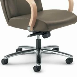 Executive Stoel Echte Koeienhuid Modern Ambra Soort Bloem 8 Executive Stoel Echte Koeienhuid Modern Ambra Soort Bloem -Slide Shop sedia direzionale in vera pelle bovina di tipo fiore ambra moderna 3