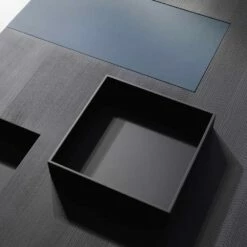 Moderne Rechthoekige Tafel Met Ingebouwde Verwijderbare Trays Iris 6 Moderne Rechthoekige Tafel Met Ingebouwde Verwijderbare Trays Iris -Slide Shop tavolino rettangolare moderno con vassoi incorporati estraibili iris 2