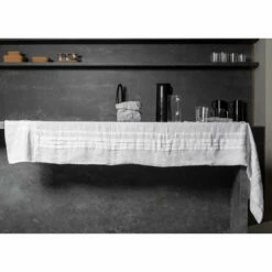 Wit Linnen Tafelkleed Met Italiaanse Luxe Geplooid Motiefrand - Tippel 11 Wit Linnen Tafelkleed Met Italiaanse Luxe Geplooid Motiefrand - Tippel -Slide Shop tovaglia bianca in lino con bordo motivo pieghe lusso italiano tippel 4