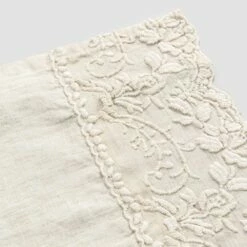 Amerikaans Design Ontbijtplacemats In Linnen Met Borduursel 2-delig - Vippelino 5 Amerikaans Design Ontbijtplacemats In Linnen Met Borduursel 2-delig - Vippelino -Slide Shop tovagliette colazione americane design in lino con ricamo 2 pezzi vippelino 2