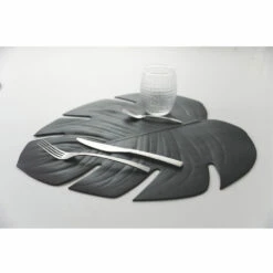 Pvc Ontbijt Placemats Assorti Groen Of Zwart Blad 12 Stuks - Esther 21 Pvc Ontbijt Placemats Assorti Groen Of Zwart Blad 12 Stuks - Esther -Slide Shop tovagliette colazione in pvc foglie assortite verde o nero 12 pz esther 10