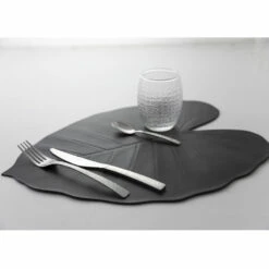 Pvc Ontbijt Placemats Assorti Groen Of Zwart Blad 12 Stuks - Esther 19 Pvc Ontbijt Placemats Assorti Groen Of Zwart Blad 12 Stuks - Esther -Slide Shop tovagliette colazione in pvc foglie assortite verde o nero 12 pz esther 8