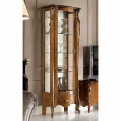 Klassieke Vitrine Met Witte Of Notenhouten Deur Made In Italy - Caligola 12 Klassieke Vitrine Met Witte Of Notenhouten Deur Made In Italy - Caligola -Slide Shop vetrina classica con anta in legno bianco o noce made in italy caligola 5